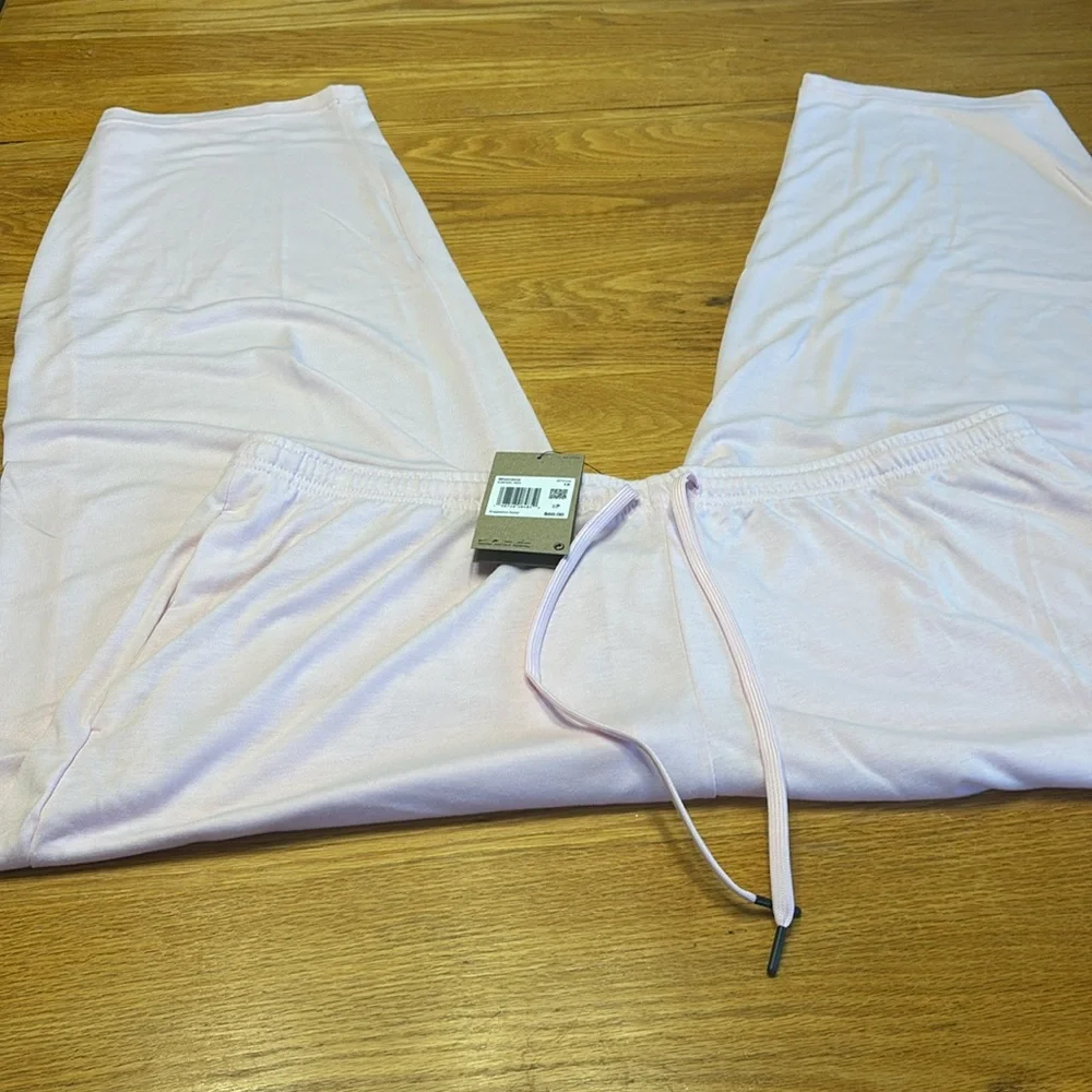 Women's Nike Chill Pink Sweatpants NWT - Picture 6 of 8